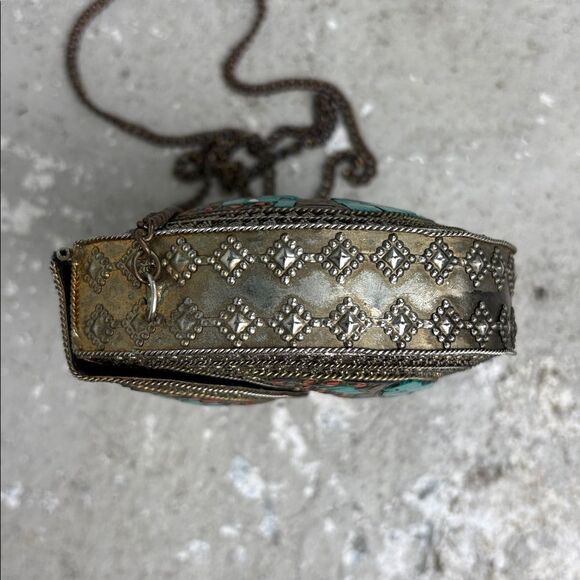 Vintage Indian metal bag - Picture 7 of 10